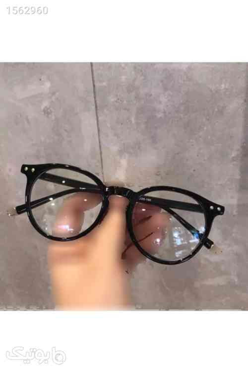 https://botick.com/product/1562960-عینک-استخوانی-مشکی-برند-gözlüksüzgezmeyenler-کد-1705623862