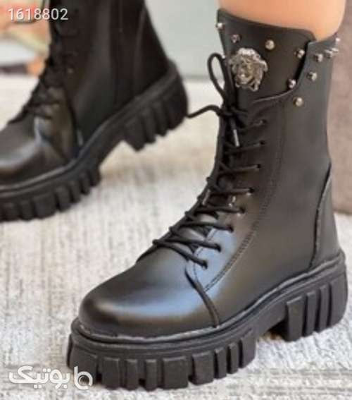 نیم بوت ورساچه  مشکی 04 2025