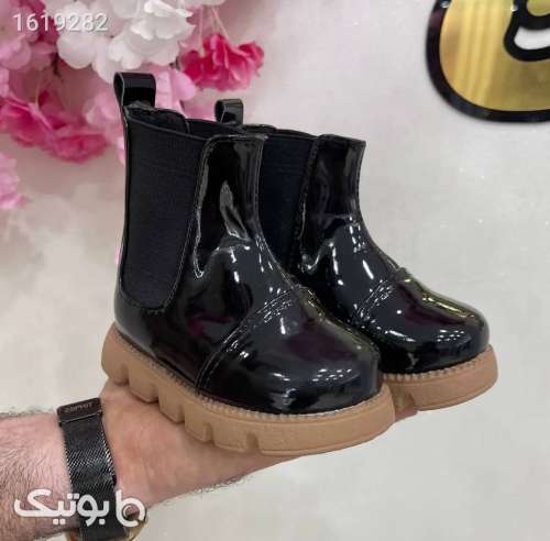 بوت بچگانه  مشکی 04 2025