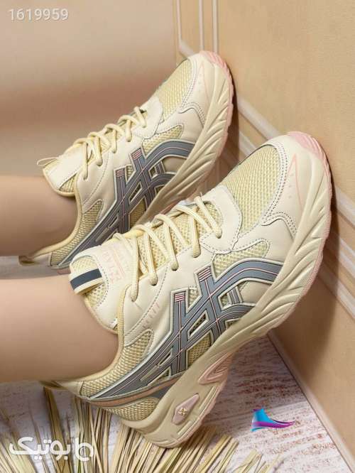 کتونی زنانه اسپورت طلایی 04 2025